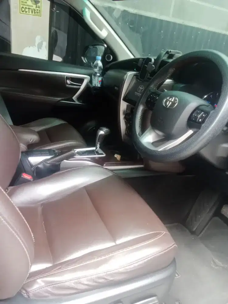 Fortuner 2.4 VRZ 4×2 AT