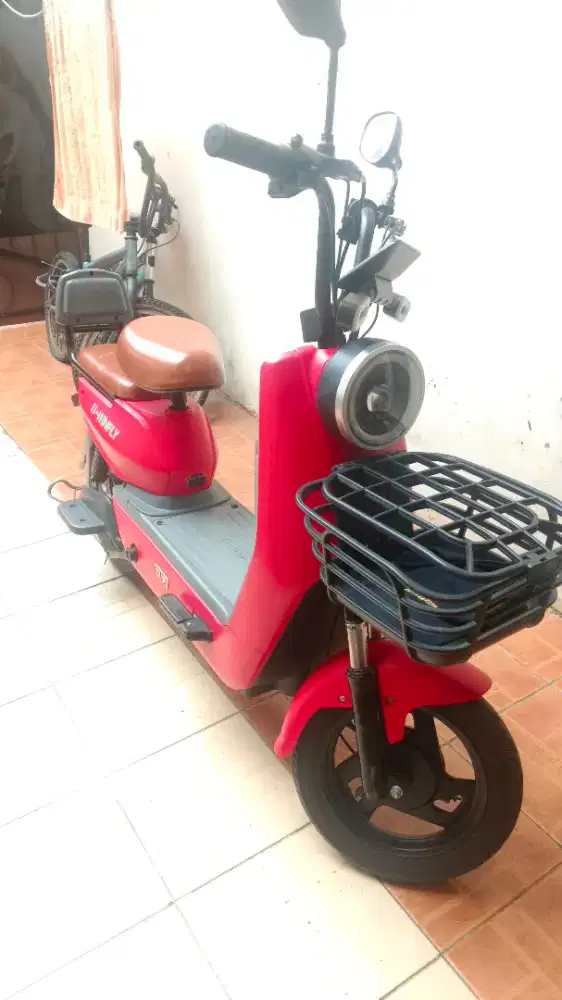 Sepeda listrik di pianang