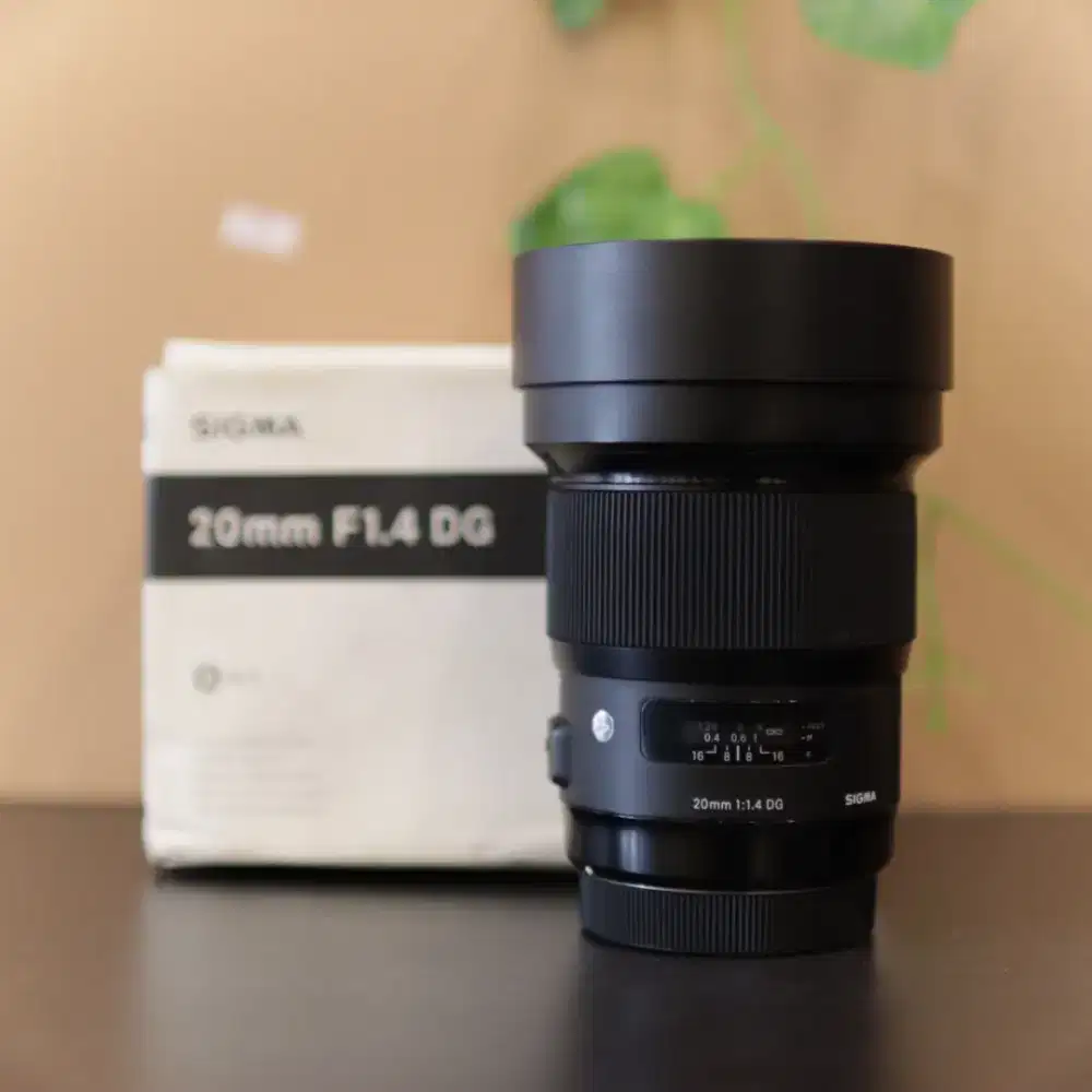 SIGMA ART 20MM F1.4 FOR CANON Good Conditions