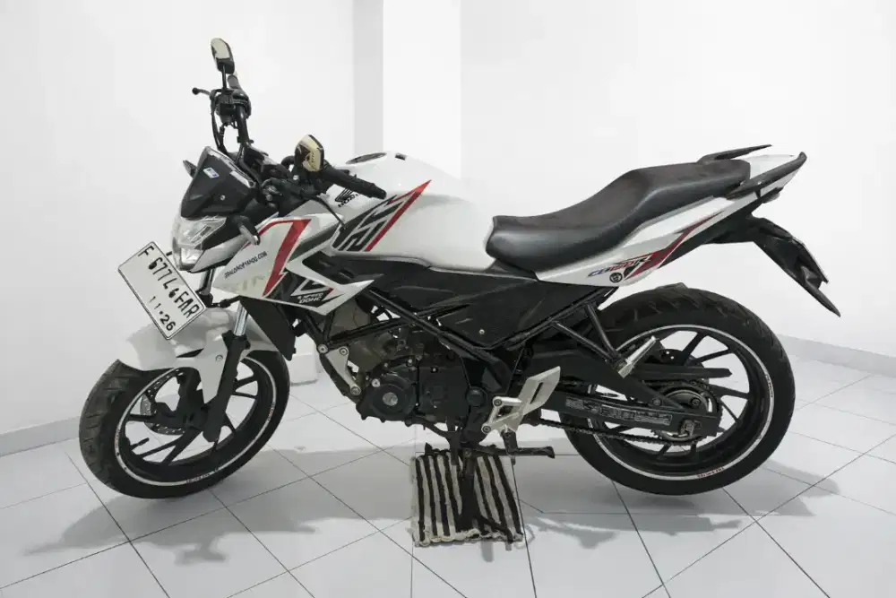 di jual cepat motor CBR 150R tahun 2016