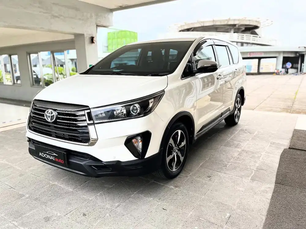 TOYOTA INNOVA VENTURER 2.4 AT 2021