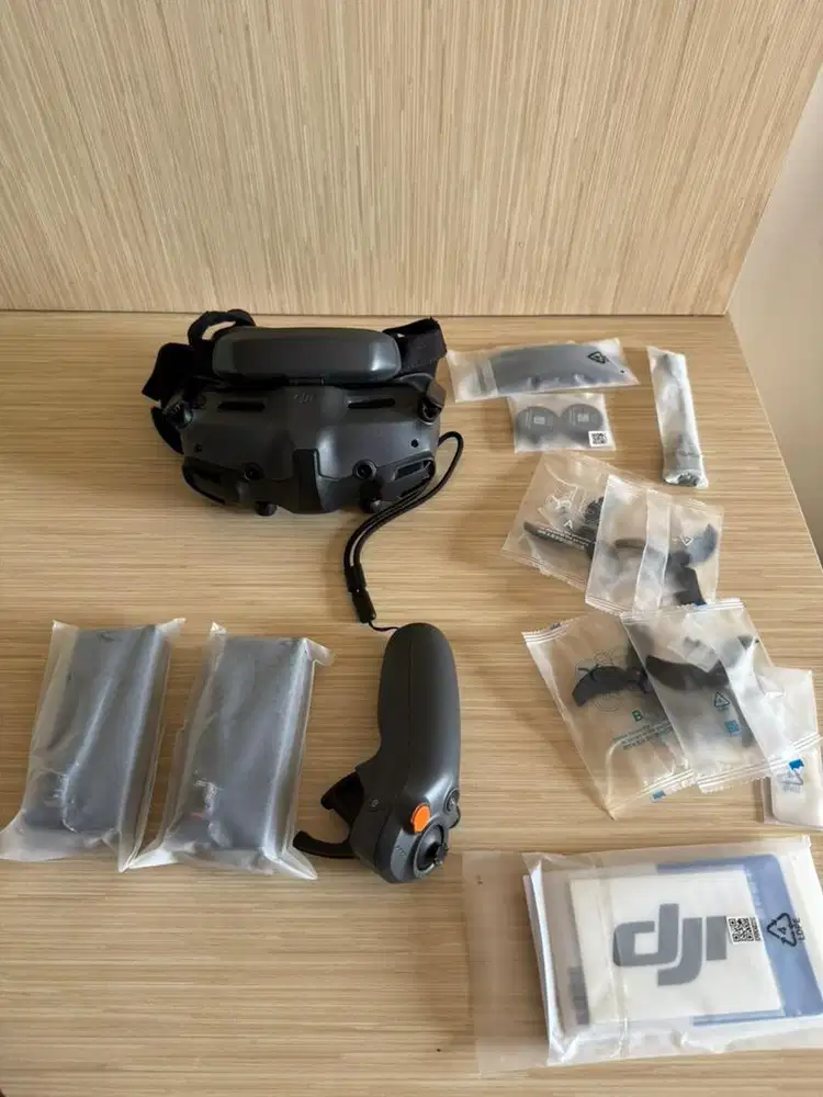 DJI FPV Goggles + Controller Original | Like New