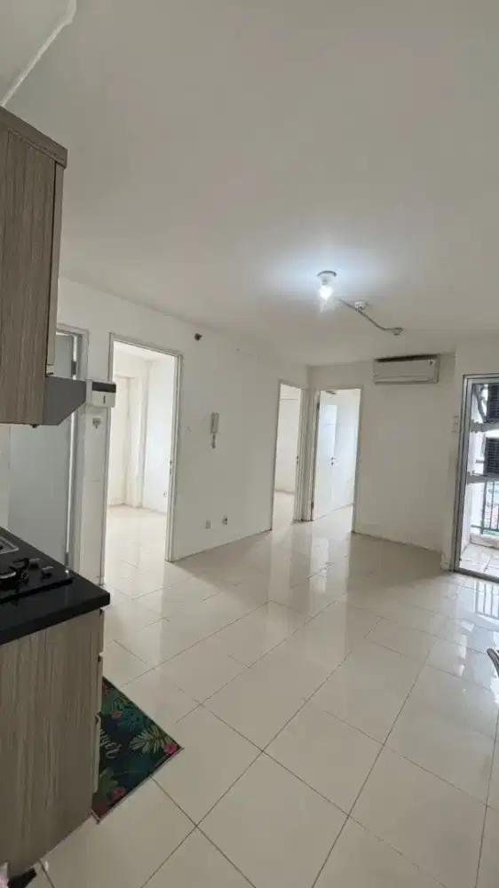 Sewakan 3 Bedroom Unfurnished Kosongan Atas Mall Apartemen Bassura