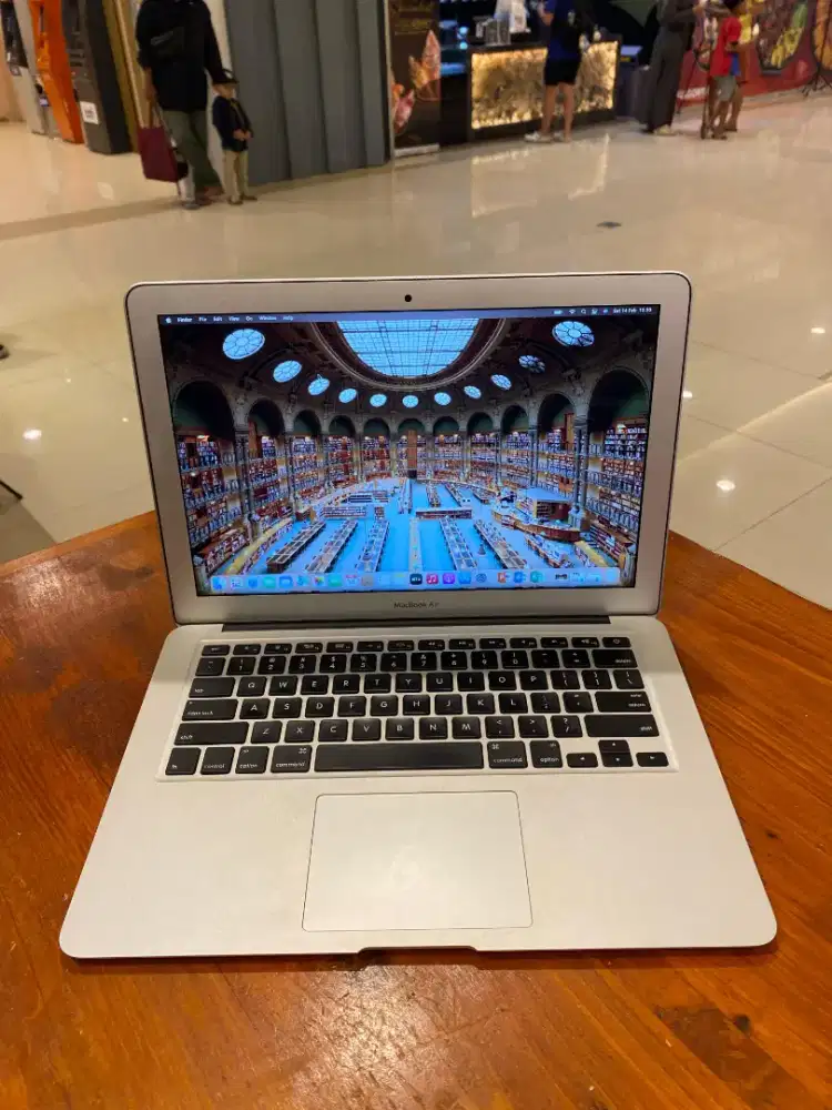Macbook Air 13 inch ,2015