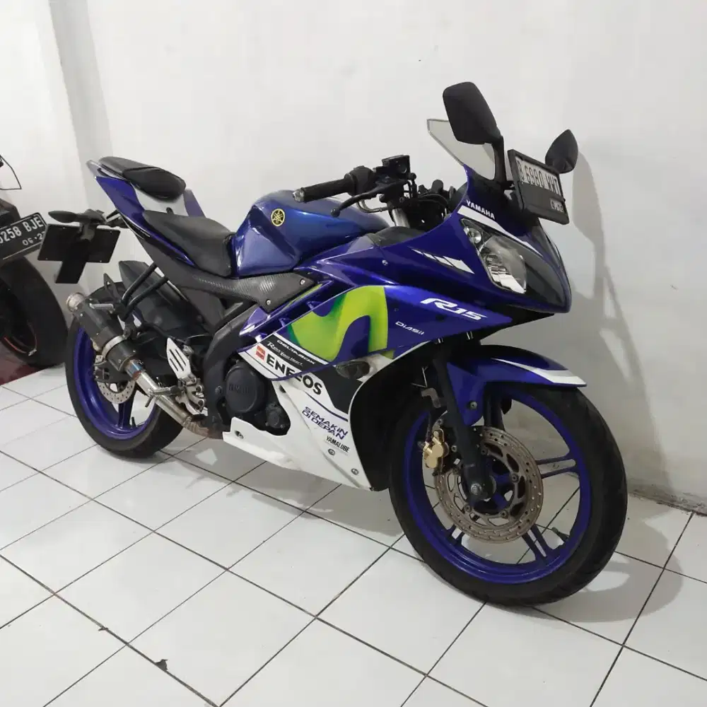 Yamaha R15 V2 2016 Orisinil Lengkap Bagus