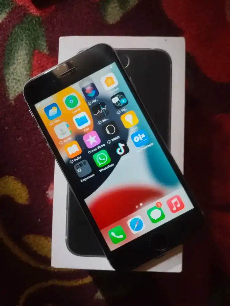 Iphone 6s fullset tinggal pake aja