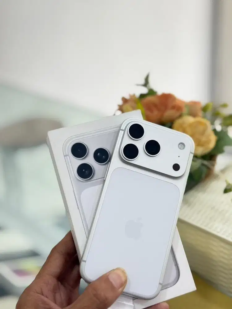 Iphone 17 Pro 256 Silver garansi on