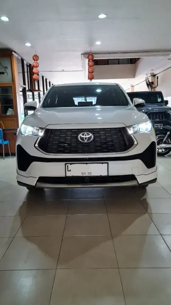 Toyota Kijang Innova Zenix V Hybrid Modellista CVT AT 2023