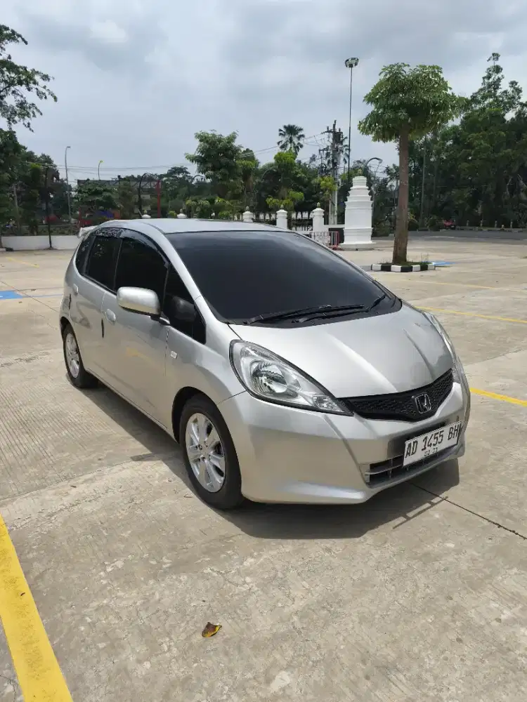 Honda Jazz matic 2011 AD Mulus