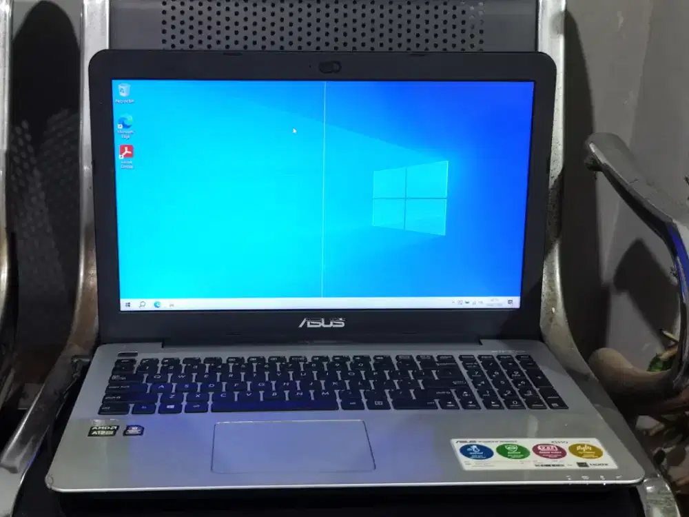 Laptop ASUS 15.6 AMD A12, SSD 256GB + HDD 1TB, RAM 8GB