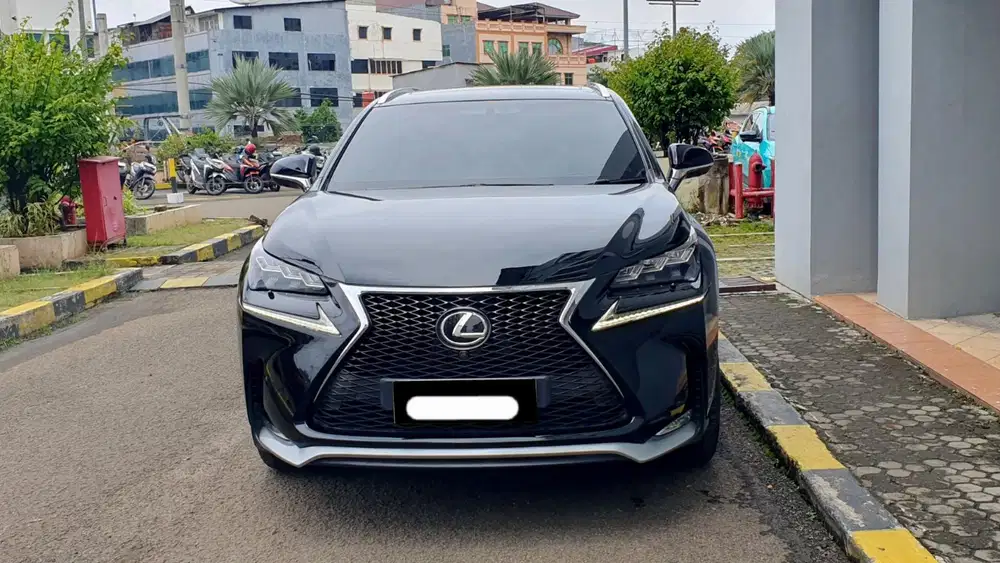 Lexus nx200 f sport 2017 hitam