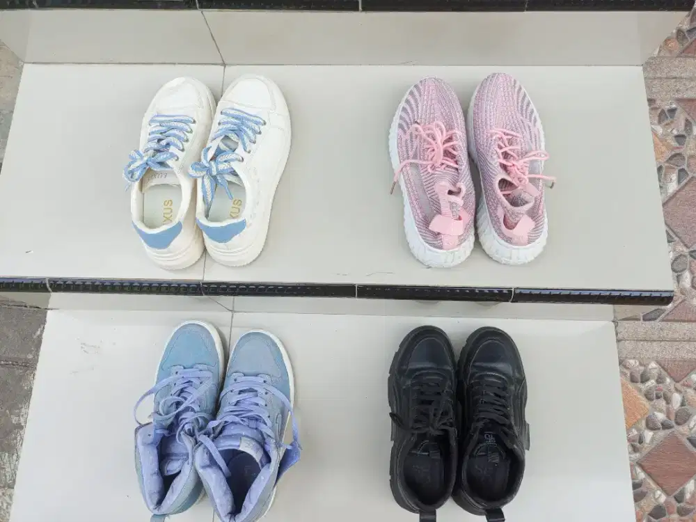 Sepatu Sekolah & Fashion Remaja