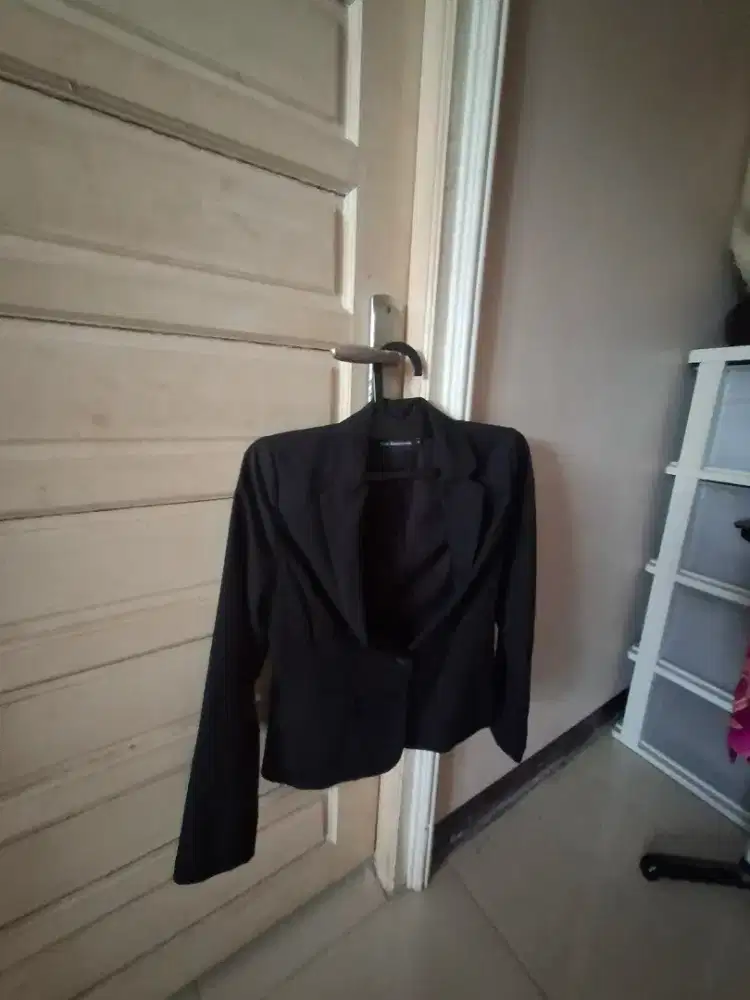 Blezer hitam dan coklat