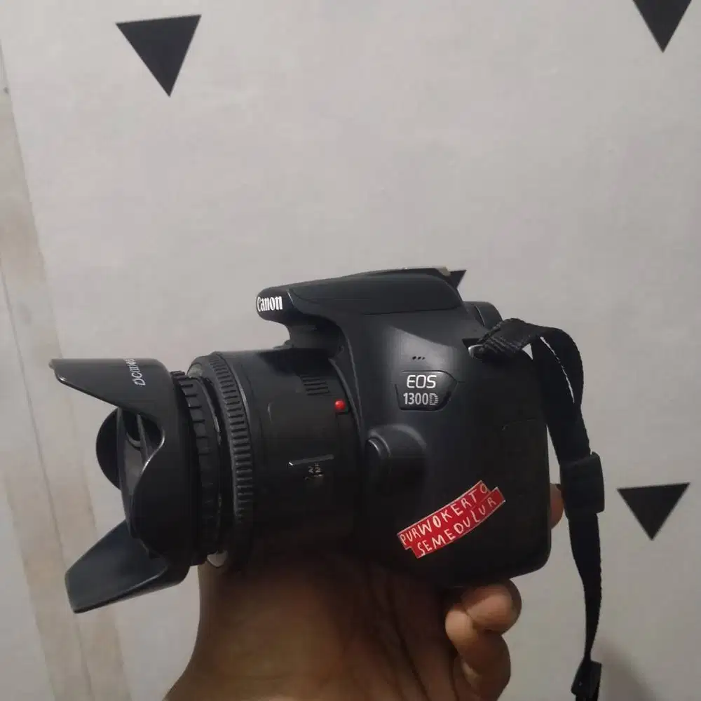 Kamera Canon eos 1300D