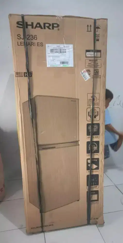 Forsale Kulkas 2-pintu Baru Buka segel