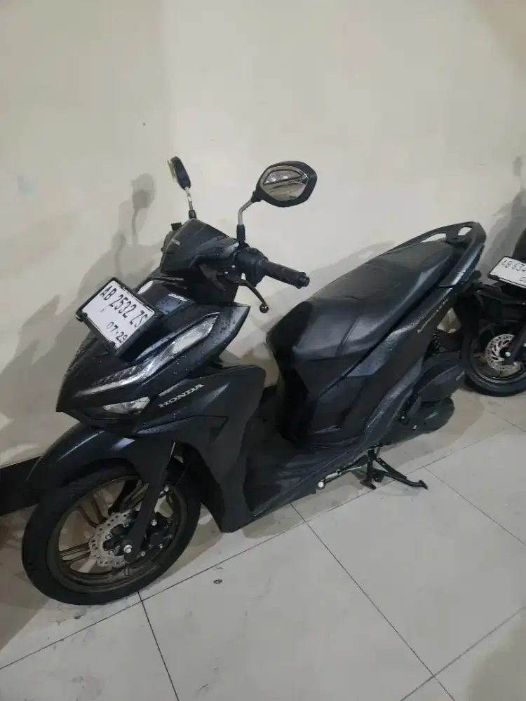Vario 125 k2v hitam iss 2024 gbm