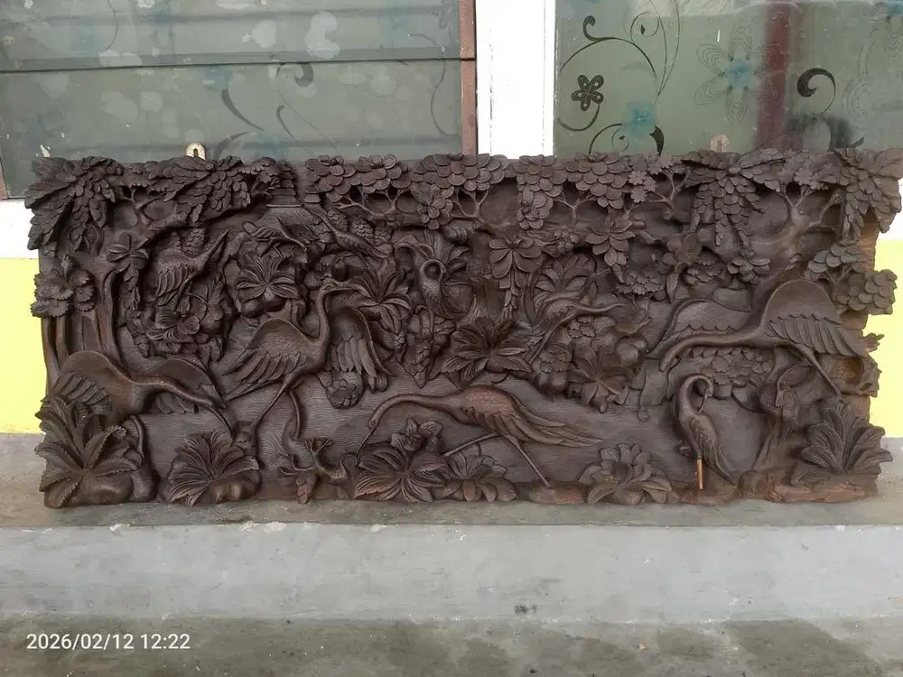 Relief ukiran kayu jati