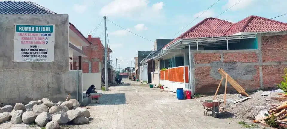 1 Lantai Free Desain. Bisa KPR & Cash. Timur Luwes Gentan