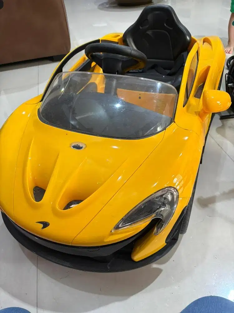 Mobil Mainan Anak Ride-On 12V Elektrik + Remote – Siap Pakai