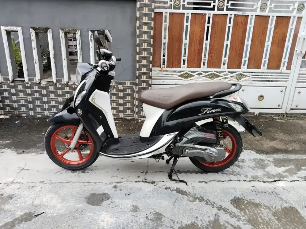 Yamaha Fino tahun 2014 mesin halus di Tangerang