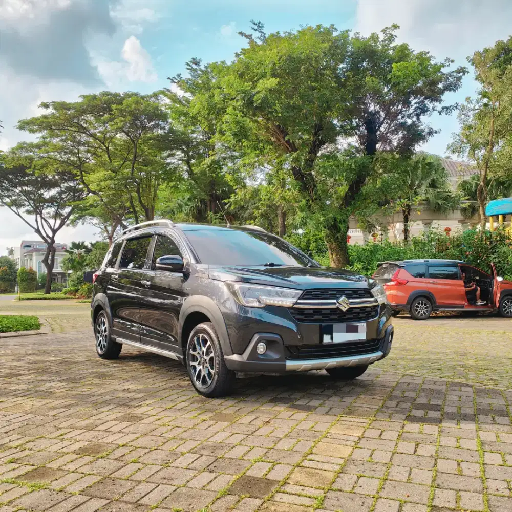 Suzuki XL7 BETA AT matic 2022 dp 12 hitam