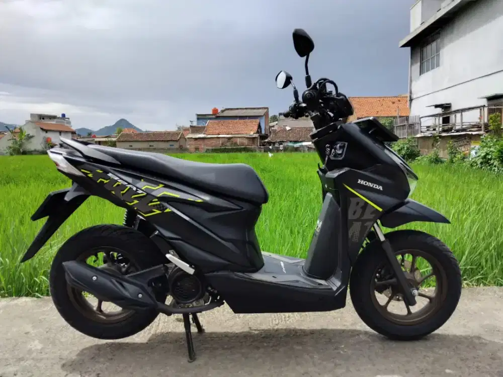 Honda beat street new