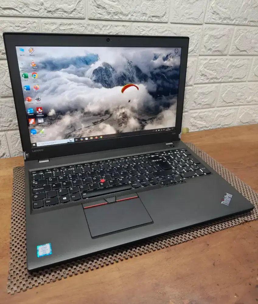 Lenovo Thinkpad T560 Core i7 Gen-6 (8/256gb) 15,6 inch TOUCHSCREEN