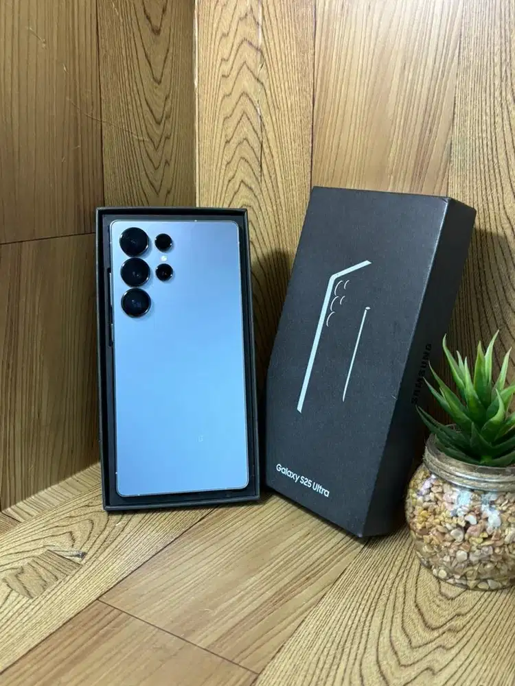 SAMSUNG S25ULTRA 12/512 sein