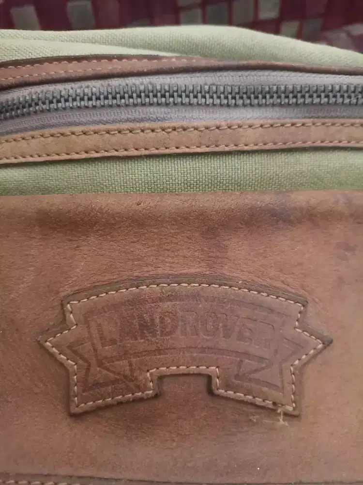 Tas selempang landrover
