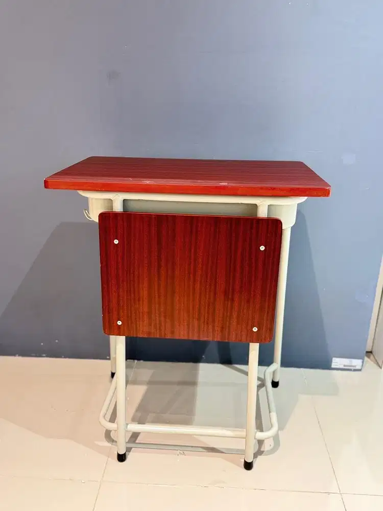 Set Meja & Kursi Sekolah