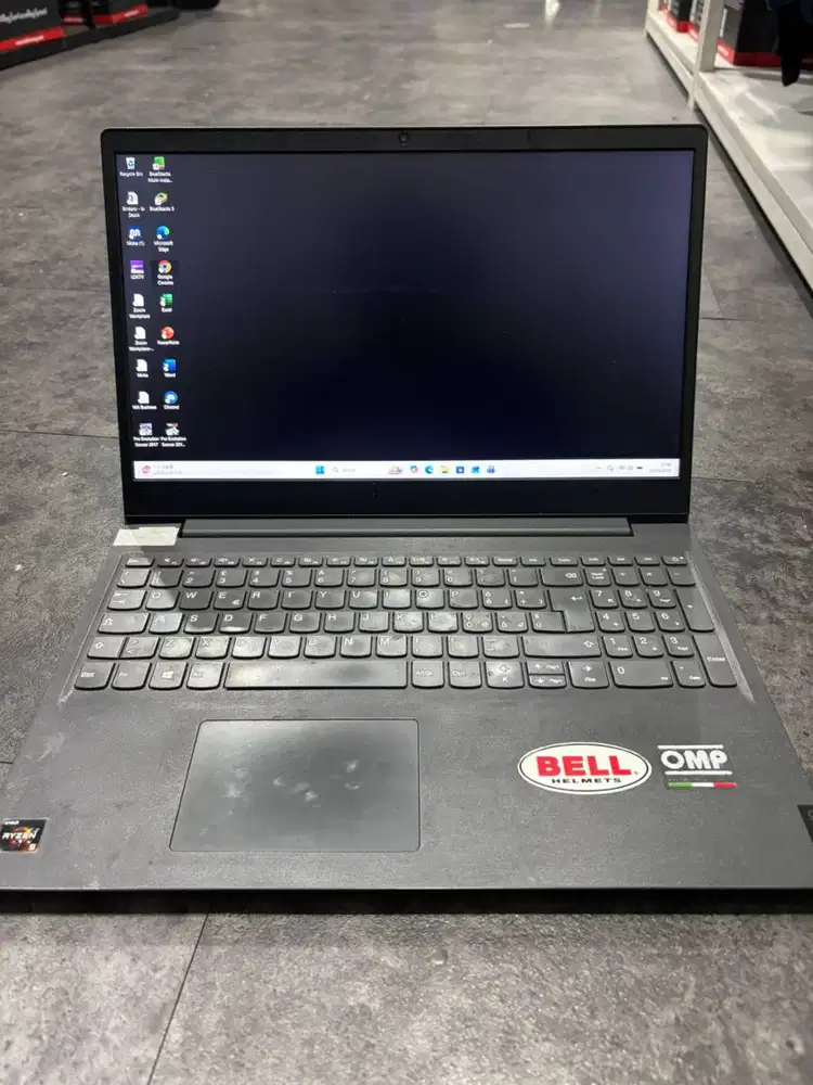 LAPTOP LENOVO V15 -ADA- AMD RYZEN 5 3500U