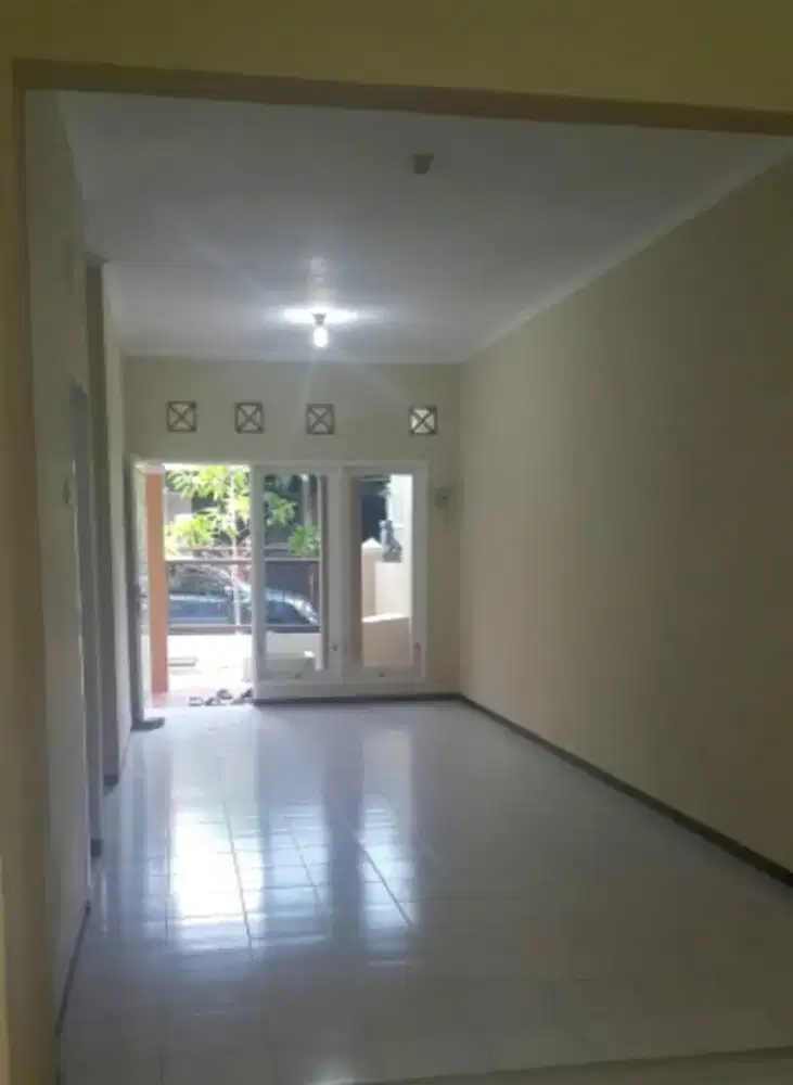 Dijual Rumah di Wiguna