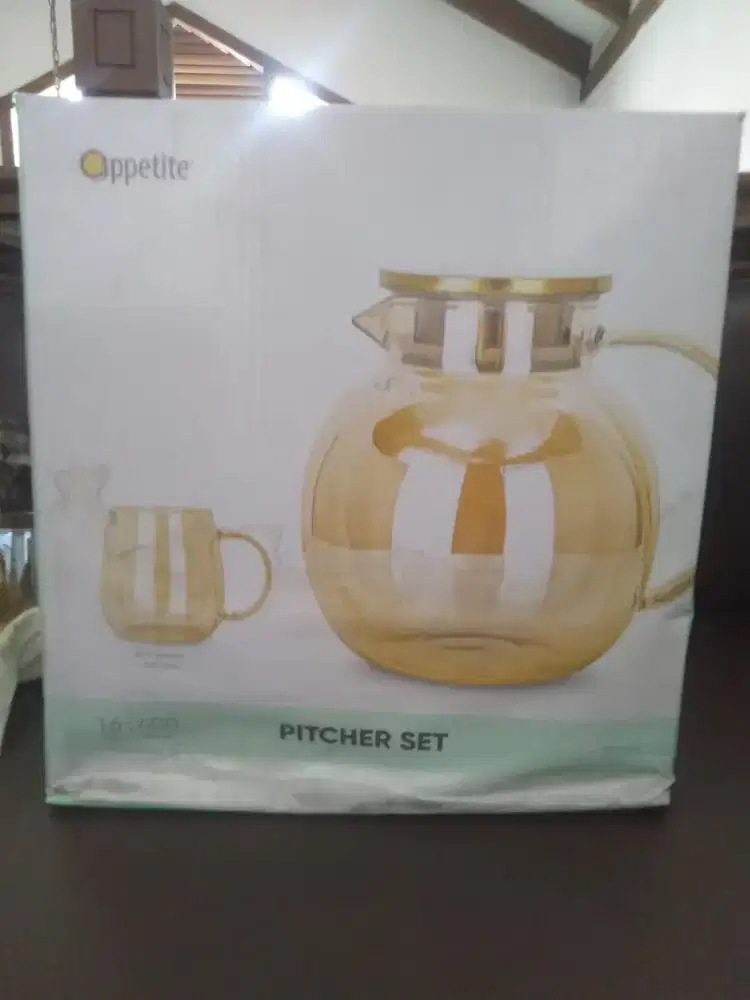 Pitcher set gelas