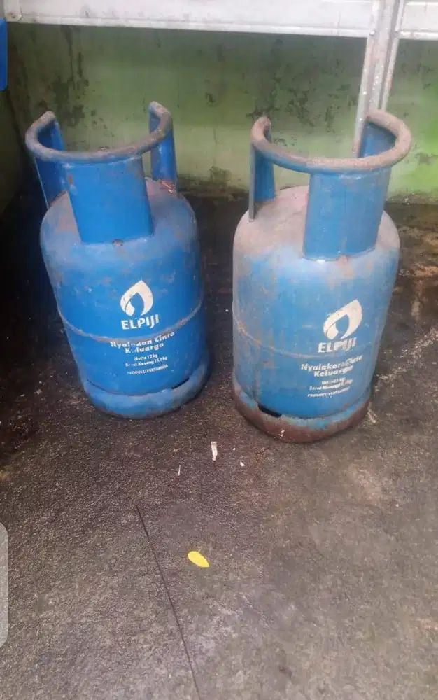 belum punya tbg gas ? , murah aja di jual 2 tabung 500rb, ayo silahkan