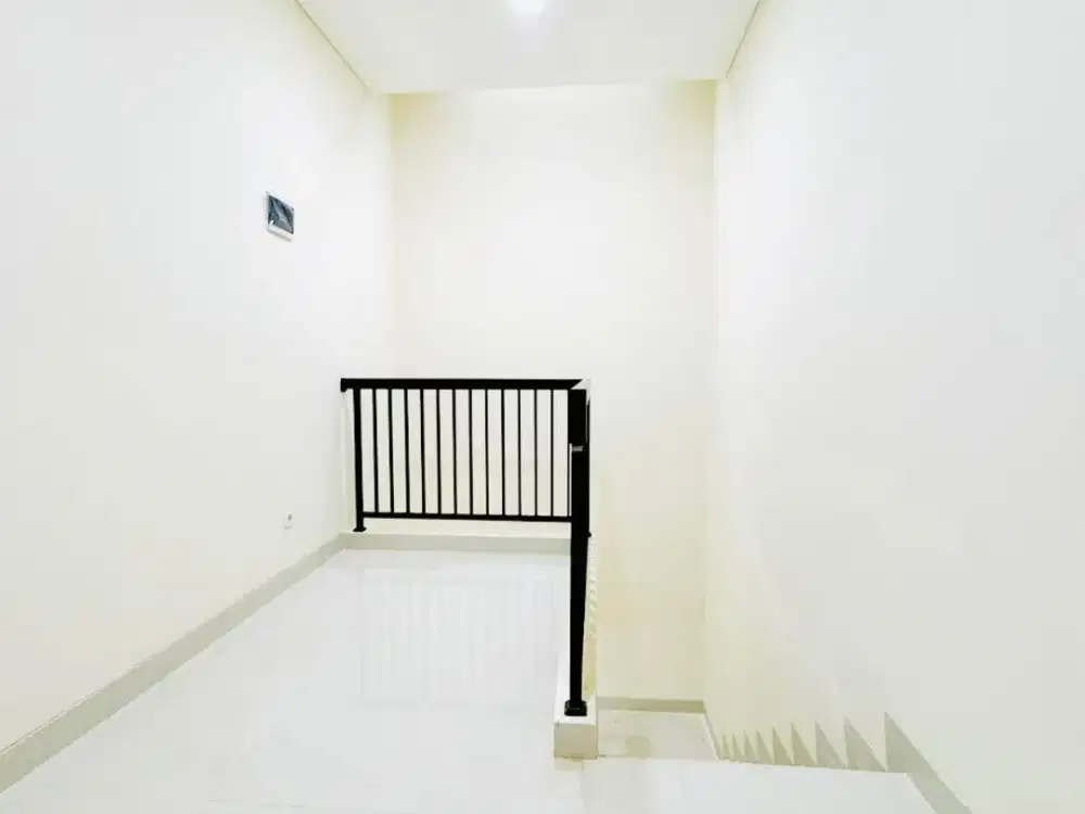 Rumah Di Metland Puri Tangerang Luas 5x11m 2 Lantai SHM Semi Furnished