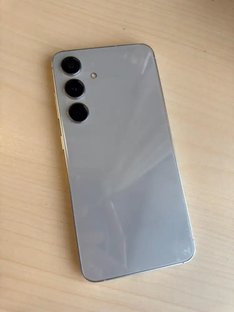 Samsung S24 Basic 256/8 ori mulus like a new