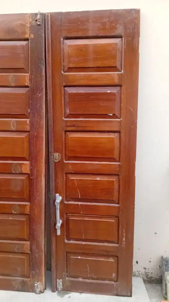 Jual cepat ; kayu, kusen, pintu