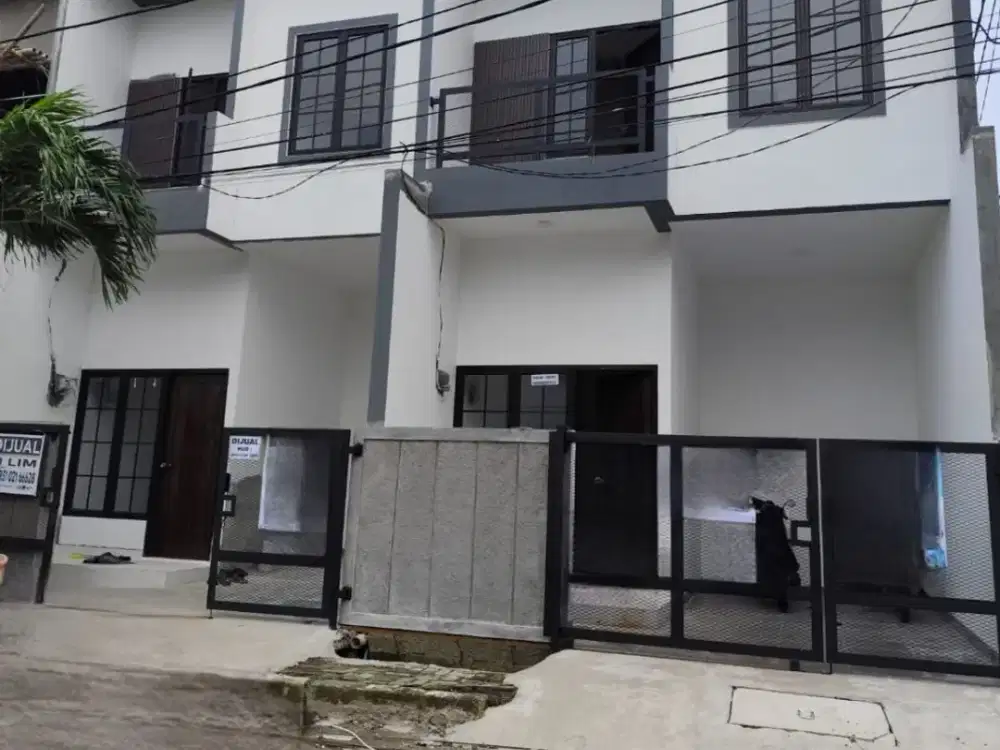 Rumah 2 lantai minimalis siap huni di Harapan Indah Bekasi