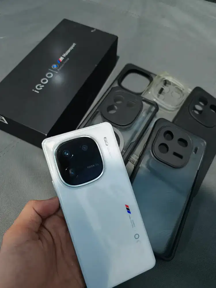 Iqoo 12 16/512 Fullset Cocok Buat Gaming