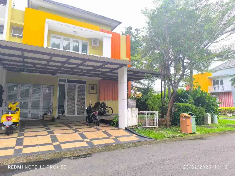 Rumah Hoek Selangkah Ke Club House Di Summarecon Bekasi