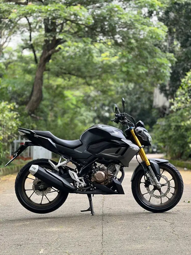 HONDA NEW CB150R 2021 HITAM KM 1K PAJAK PANJANG SUPER GRESS
