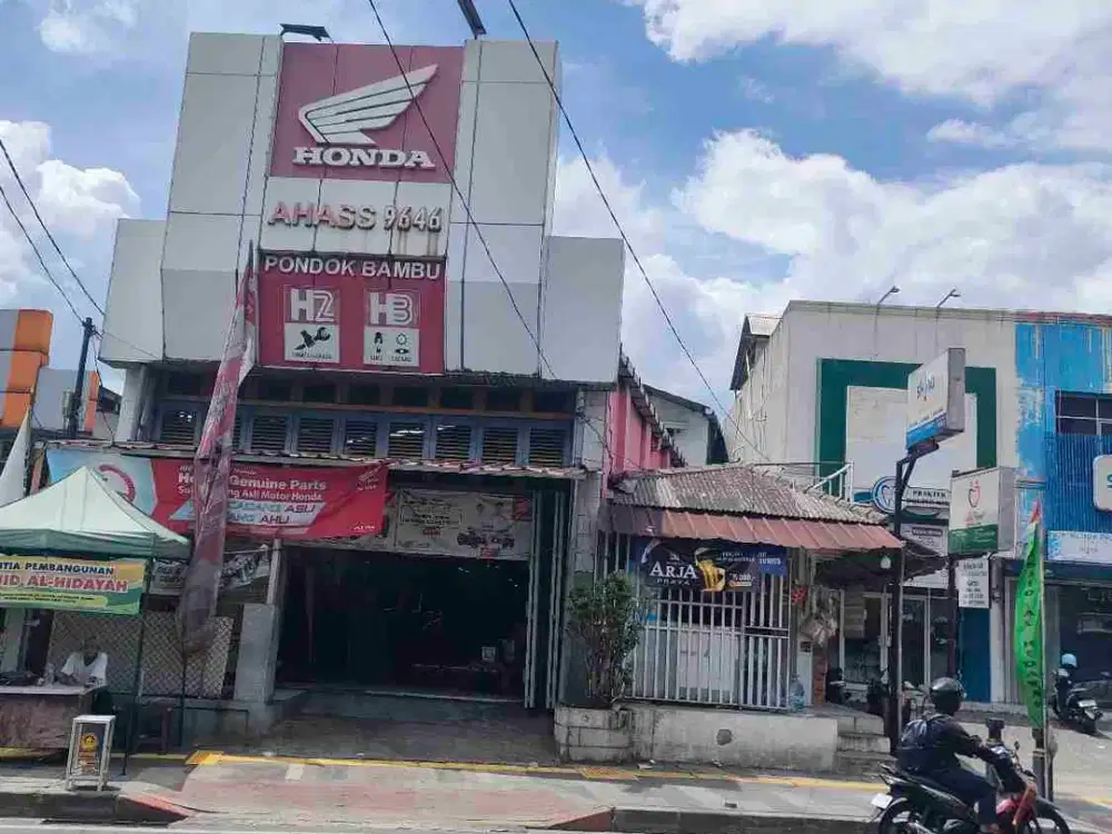 Dijual bekas Bengkel Ahas motor di jalan utama Pondok bambu duren sawit