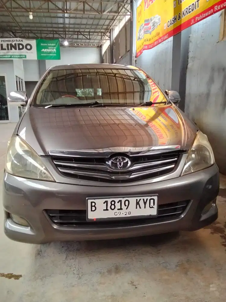 Toyota Kijang Innova 2008 Bensin