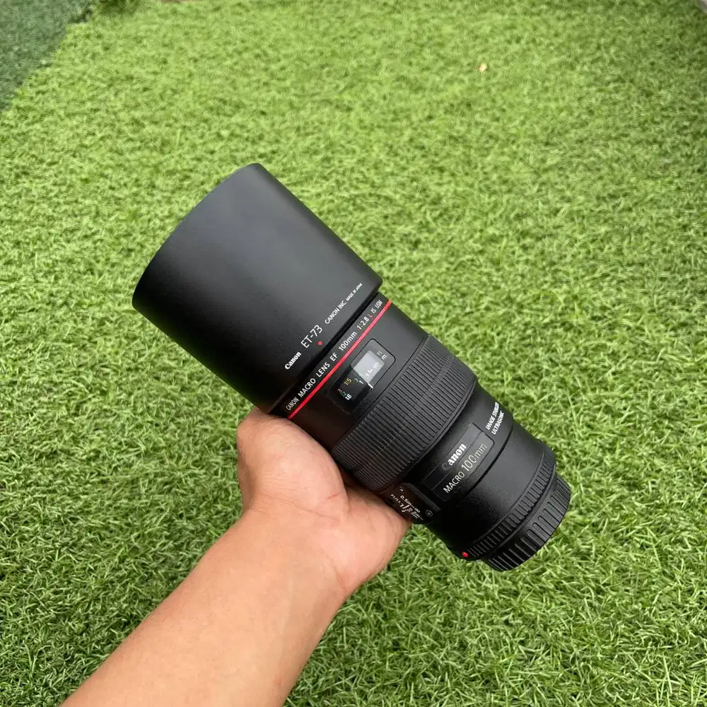 Lensa fix Canon 100mm f2.8 L IS USM