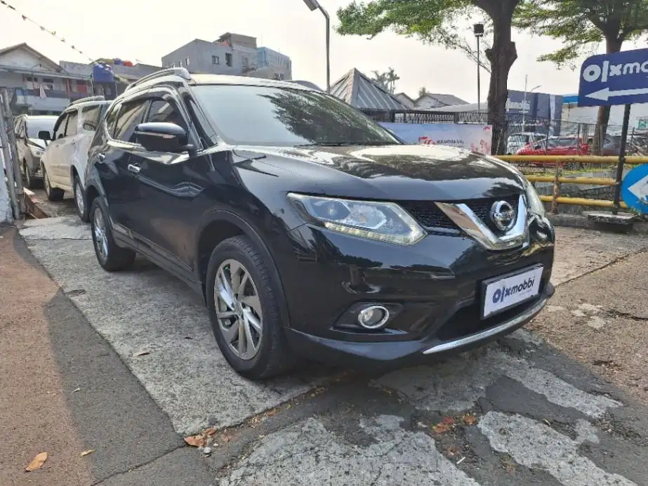 DP MURAH Nissan X-Trail 2.5 Bensin-AT 2017 Hitam CSMDB