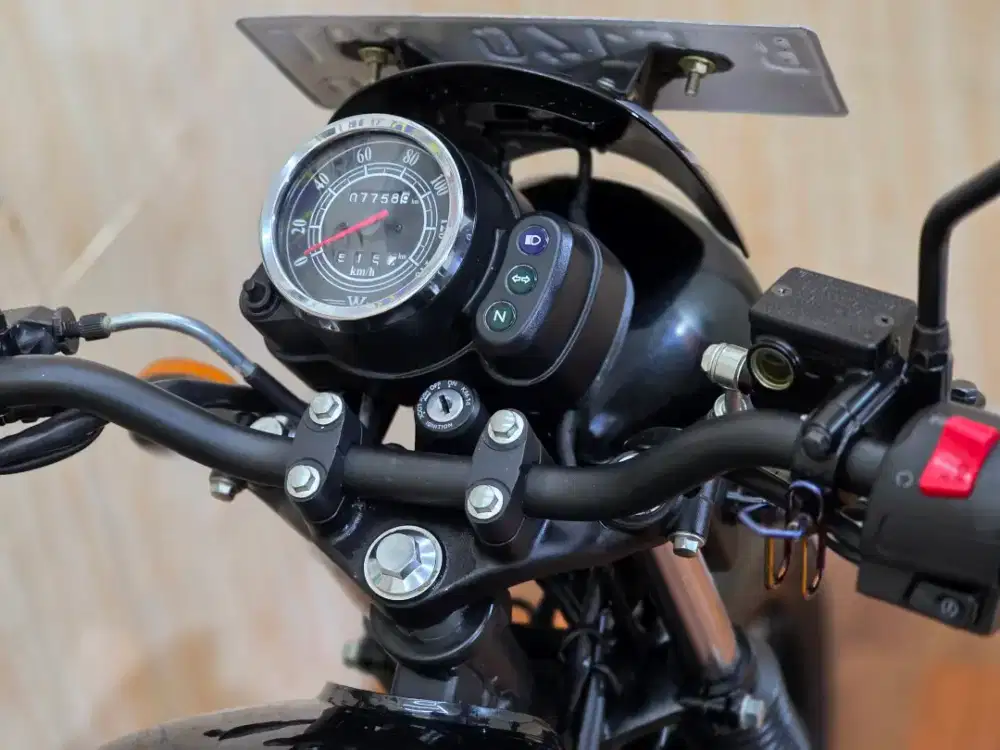 KAWASAKI W 175 2025 BLACK STYLE . W175 . W-175