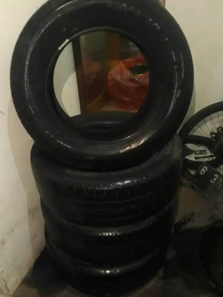 Ban Bekas Terios Bridgestone Dueler H/T 235/65 R16 Tubeless Siap Pakai