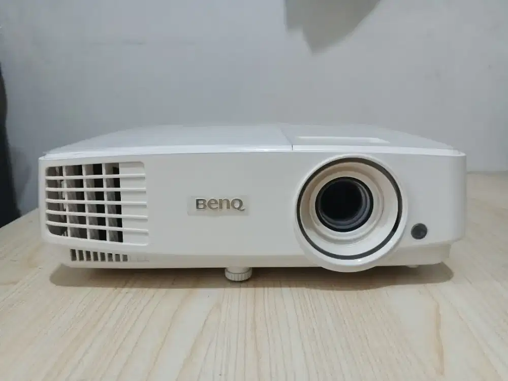 Proyektor benq mx525 HDMI