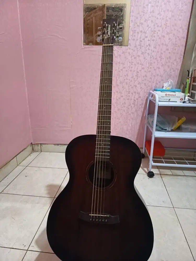 Guitar tanglewood Crosroad