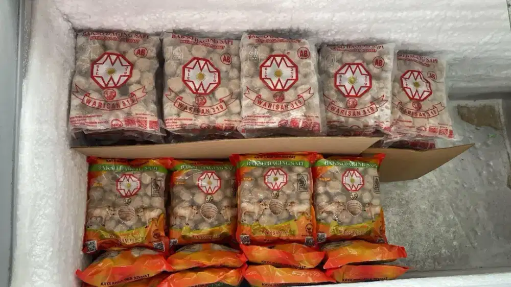 Kasir dan crew store